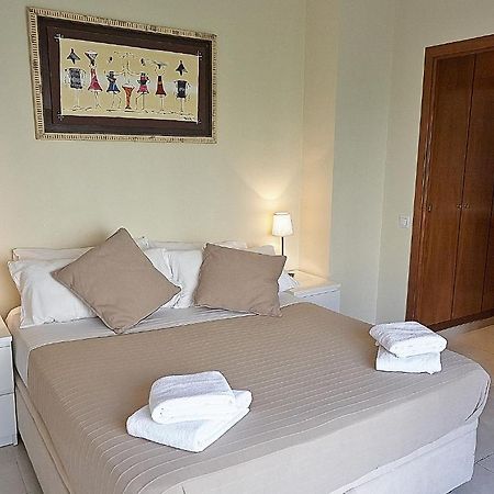 Alguera Apartments Sant Andreu Барселона Стая снимка